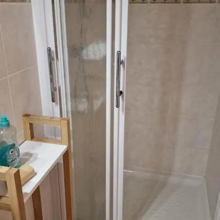 Maisonnette à 200m De La Plage, Terrasse, Clim, Parking Privé, Lave-linge Et Linge De Lit Compris * Le Barcarès