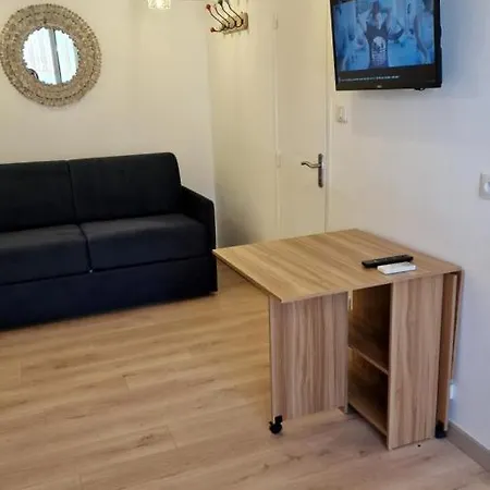 Maisonnette A 200m De La Plage, Terrasse, Clim, Parking Prive, Lave-linge Et Linge De Lit Compris * Le Barcares