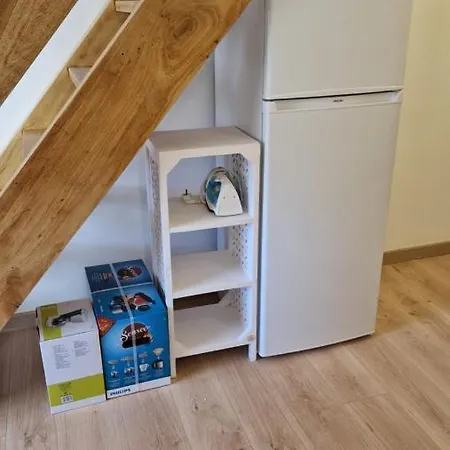 Maisonnette A 200m De La Plage, Terrasse, Clim, Parking Prive, Lave-linge Et Linge De Lit Compris Semesterbostad *