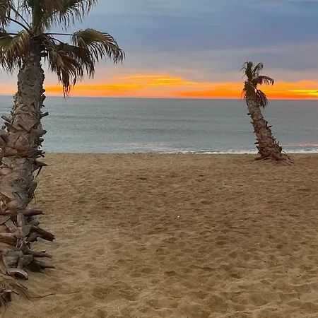 Semesterbostad Maisonnette A 200m De La Plage, Terrasse, Clim, Parking Prive, Lave-linge Et Linge De Lit Compris *