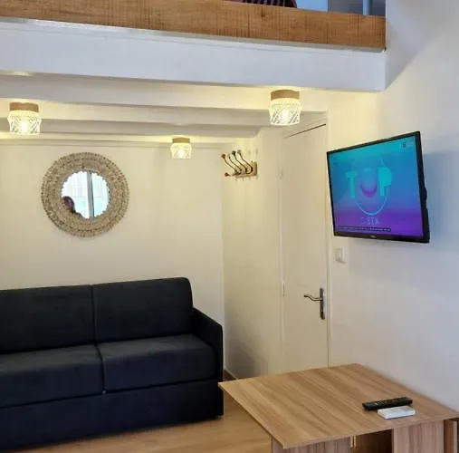 Maisonnette A 200m De La Plage, Terrasse, Clim, Parking Prive, Lave-linge Et Linge De Lit Compris Le Barcarès