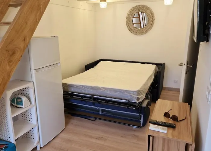 Ferienhaus Maisonnette A 200m De La Plage, Terrasse, Clim, Parking Prive, Lave-linge Et Linge De Lit Compris *